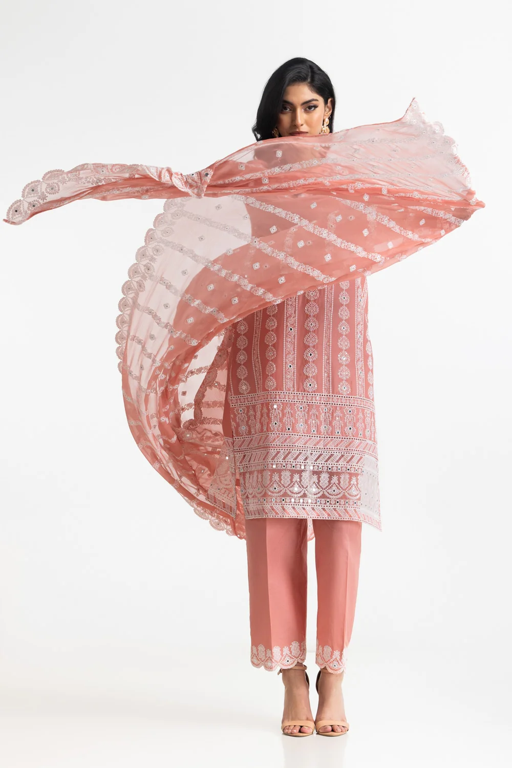 Gul Ahmed USTKSD-564 3 Piece Suit