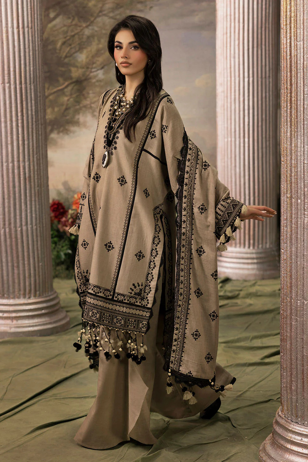 Gul Ahmed K-52030 Khaddar Suit